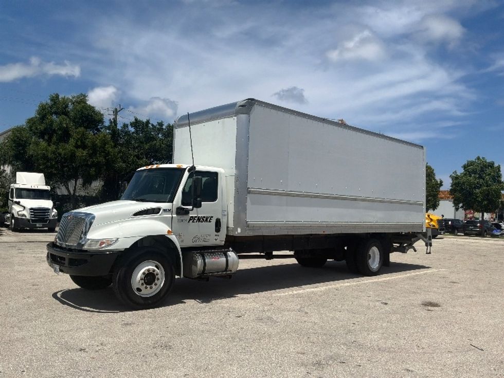 Medium Duty Box Truck-Light and Medium Duty Trucks-International-2020-MV607-Pompano Beach-FL-144,440\n\t\tmiles-$ 61,750 - Image 3