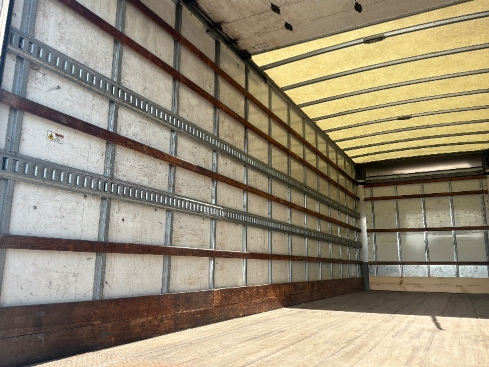 Medium Duty Box Truck-Light and Medium Duty Trucks-International-2020-MV607-Pompano Beach-FL-144,440\n\t\tmiles-$ 61,750 - Image 11