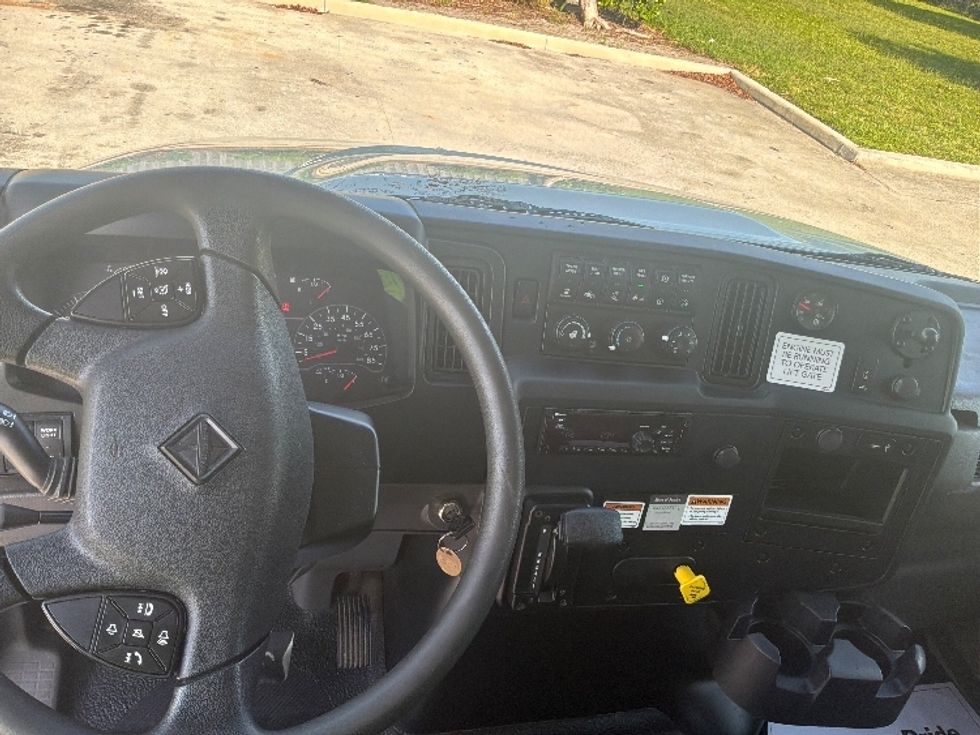 Medium Duty Box Truck-Light and Medium Duty Trucks-International-2020-MV607-Pompano Beach-FL-144,440\n\t\tmiles-$ 61,750 - Image 18