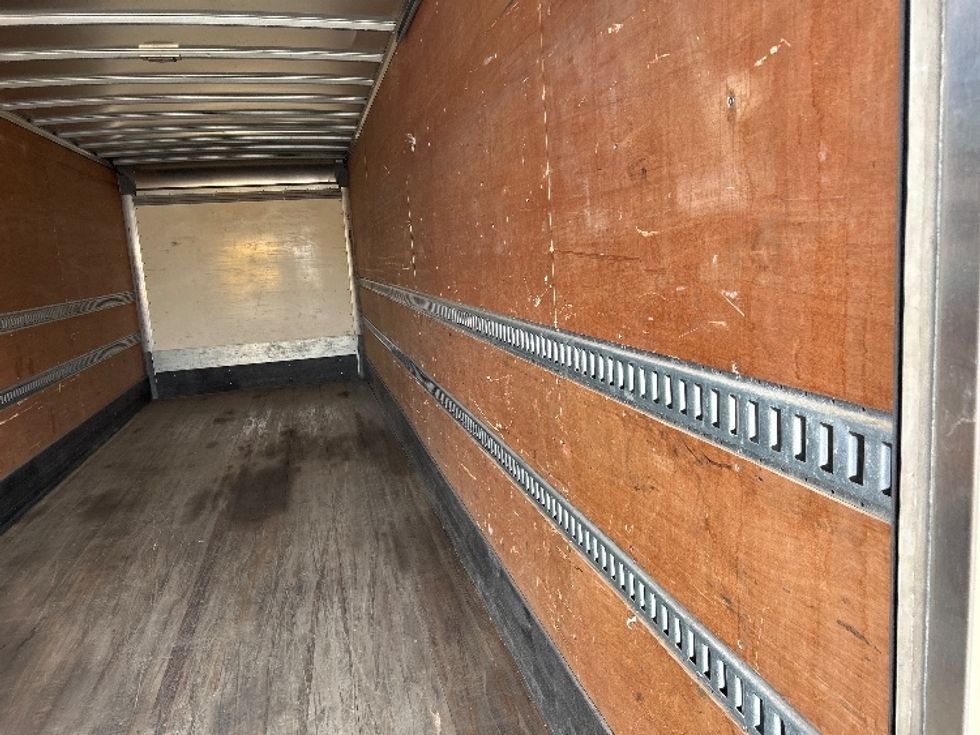 Medium Duty Box Truck-Light and Medium Duty Trucks-International-2020-MV607-Poplar Bluff-MO-141,263\n\t\tmiles-$ 56,000 - Image 12