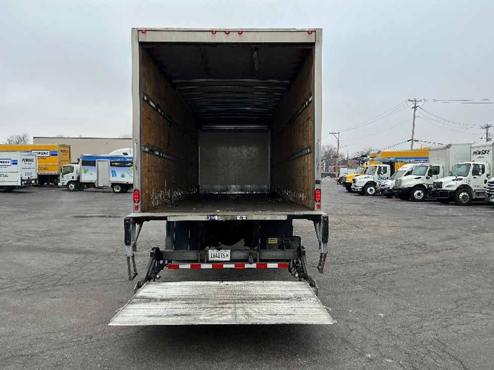 Medium Duty Box Truck-Light and Medium Duty Trucks-International-2020-MV607-Poplar Bluff-MO-177,719\n\t\tmiles-$ 46,250 - Image 9