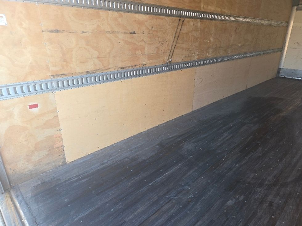 Medium Duty Box Truck-Light and Medium Duty Trucks-International-2020-MV607-Poplar Bluff-MO-177,719\n\t\tmiles-$ 46,250 - Image 11