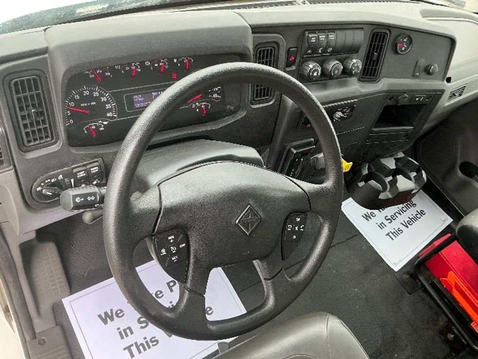 Medium Duty Box Truck-Light and Medium Duty Trucks-International-2020-MV607-Poplar Bluff-MO-177,719\n\t\tmiles-$ 46,250 - Image 17