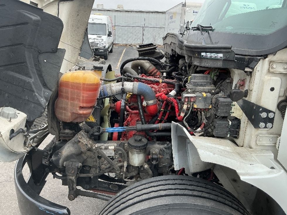 Medium Duty Box Truck-Light and Medium Duty Trucks-International-2020-MV607-Poplar Bluff-MO-177,719\n\t\tmiles-$ 46,250 - Image 24