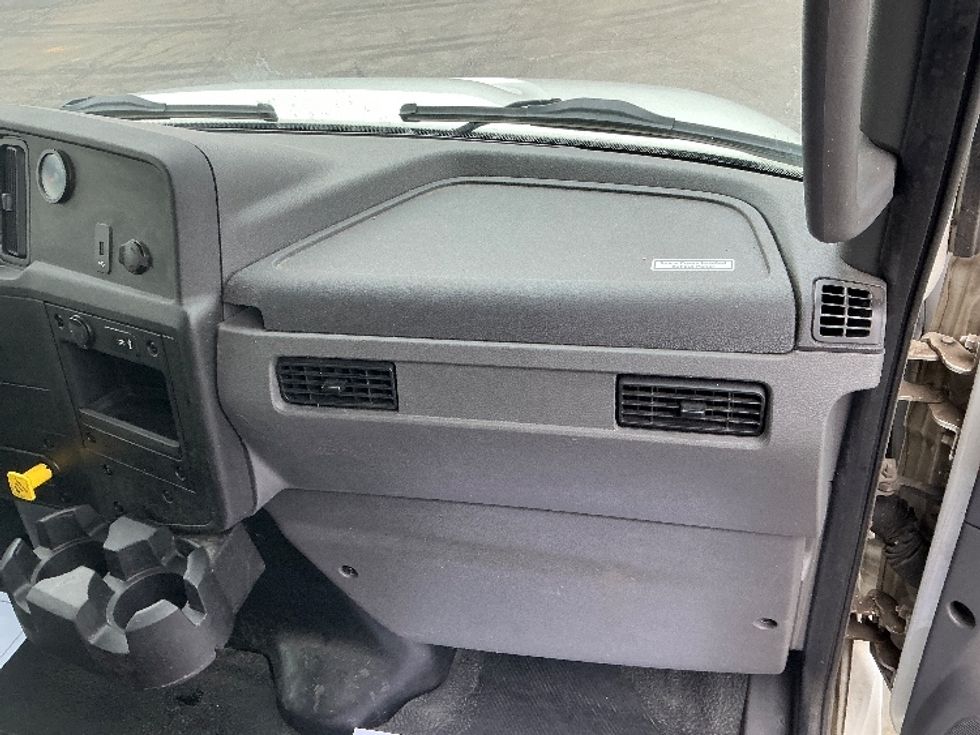 Medium Duty Box Truck-Light and Medium Duty Trucks-International-2020-MV607-Poplar Bluff-MO-177,719\n\t\tmiles-$ 46,250 - Image 21