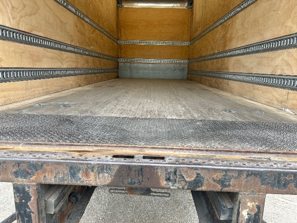 Medium Duty Box Truck-Light and Medium Duty Trucks-International-2020-MV607-Poplar Bluff-MO-407,463\n\t\tmiles-$ 22,000 - Image 10