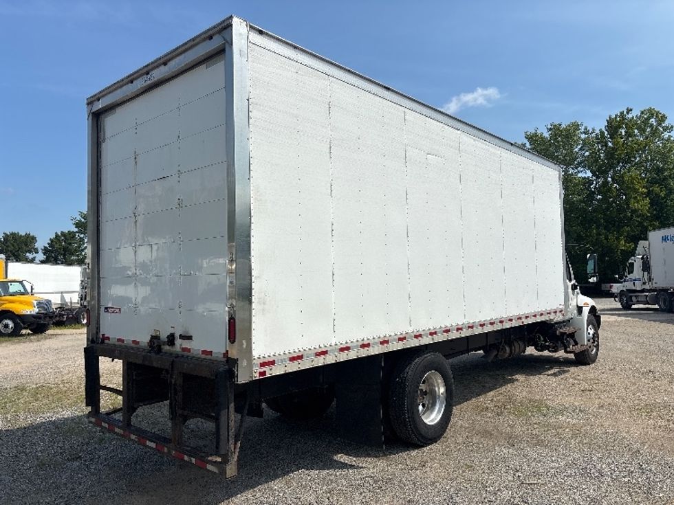 Medium Duty Box Truck-Light and Medium Duty Trucks-International-2020-MV607-Poplar Bluff-MO-407,463\n\t\tmiles-$ 22,000 - Image 13