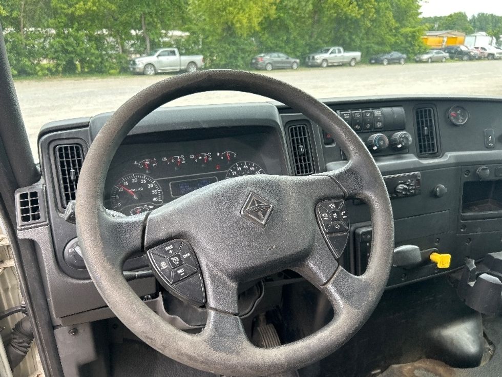 Medium Duty Box Truck-Light and Medium Duty Trucks-International-2020-MV607-Poplar Bluff-MO-407,463\n\t\tmiles-$ 22,000 - Image 18
