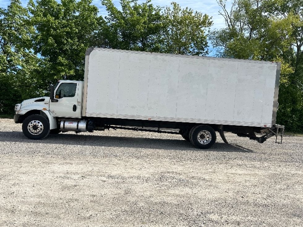 Medium Duty Box Truck-Light and Medium Duty Trucks-International-2020-MV607-Poplar Bluff-MO-409,046\n\t\tmiles-$ 8,500 - Image 4