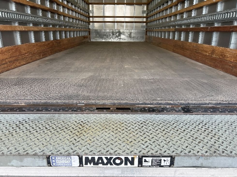 Medium Duty Box Truck-Light and Medium Duty Trucks-International-2020-MV607-Poplar Bluff-MO-61,184\n\t\tmiles-$ 63,500 - Image 10