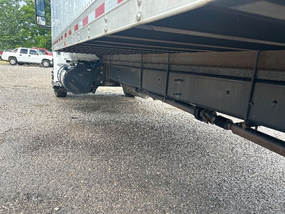 Medium Duty Box Truck-Light and Medium Duty Trucks-International-2020-MV607-Poplar Bluff-MO-61,184\n\t\tmiles-$ 63,500 - Image 5