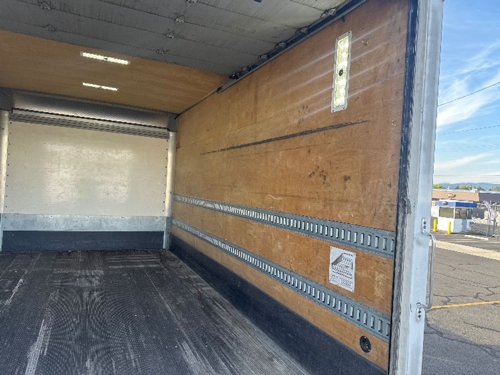 Medium Duty Box Truck-Light and Medium Duty Trucks-International-2020-MV607-Portland-OR-109,854\n\t\tmiles-$ 50,500 - Image 12