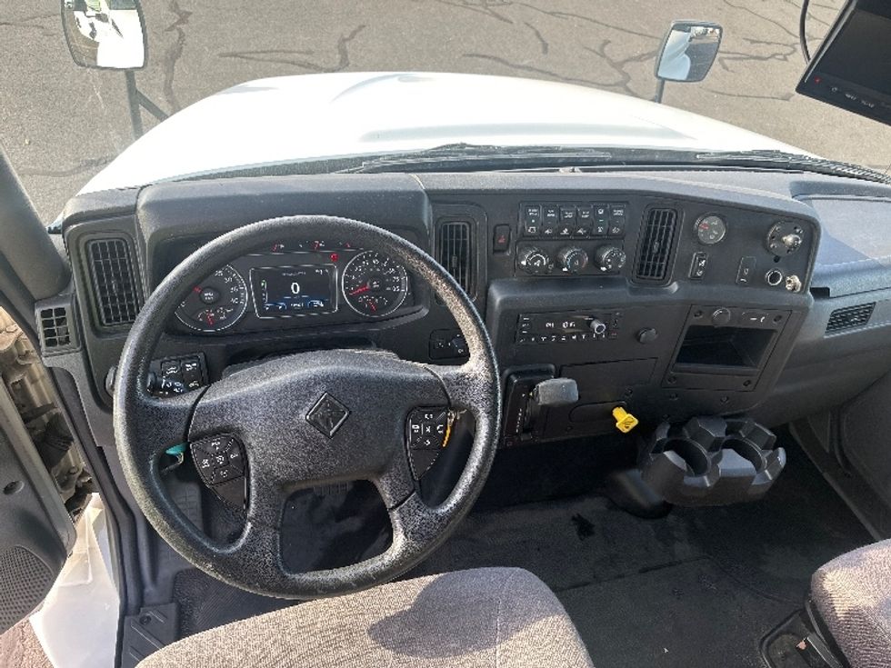 Medium Duty Box Truck-Light and Medium Duty Trucks-International-2020-MV607-Portland-OR-109,854\n\t\tmiles-$ 50,500 - Image 18
