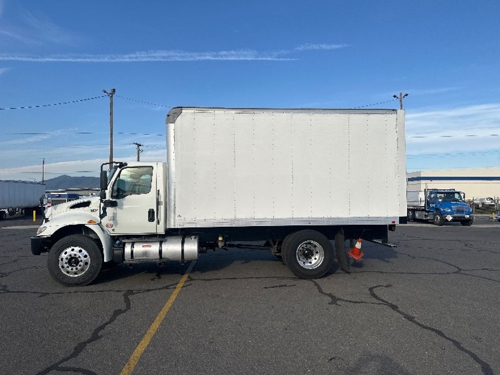Medium Duty Box Truck-Light and Medium Duty Trucks-International-2020-MV607-Portland-OR-109,854\n\t\tmiles-$ 50,500 - Image 4