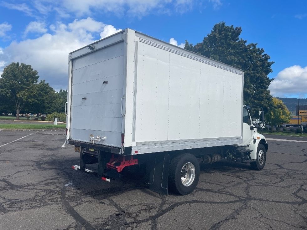 Medium Duty Box Truck-Light and Medium Duty Trucks-International-2020-MV607-Portland-OR-110,551\n\t\tmiles-$ 50,750 - Image 10