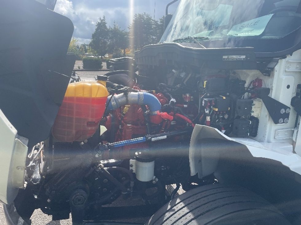 Medium Duty Box Truck-Light and Medium Duty Trucks-International-2020-MV607-Portland-OR-110,551\n\t\tmiles-$ 50,750 - Image 19
