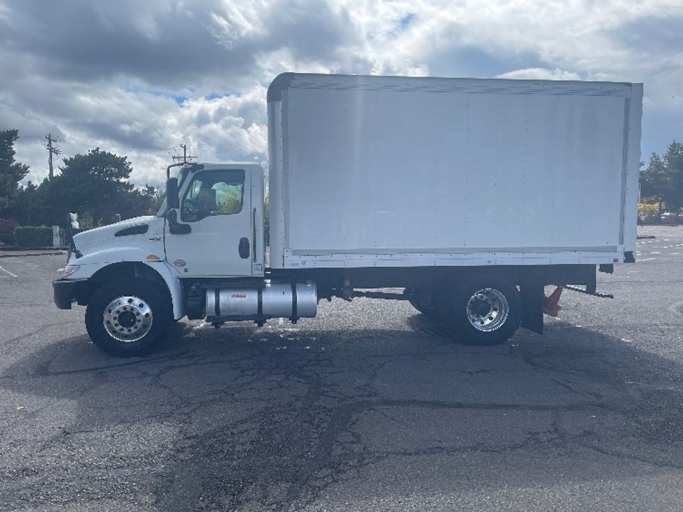 Medium Duty Box Truck-Light and Medium Duty Trucks-International-2020-MV607-Portland-OR-110,551\n\t\tmiles-$ 50,750 - Image 4