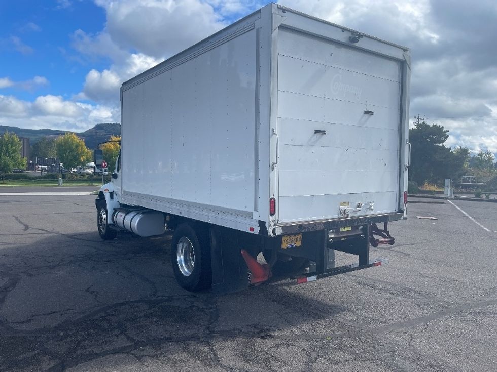 Medium Duty Box Truck-Light and Medium Duty Trucks-International-2020-MV607-Portland-OR-110,551\n\t\tmiles-$ 50,750 - Image 6