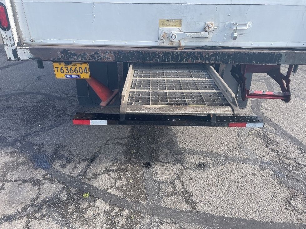 Medium Duty Box Truck-Light and Medium Duty Trucks-International-2020-MV607-Portland-OR-110,551\n\t\tmiles-$ 50,750 - Image 9