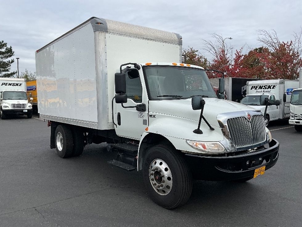 Medium Duty Box Truck-Light and Medium Duty Trucks-International-2020-MV607-Portland-OR-126,076\n\t\tmiles-$ 46,500 - Image 1