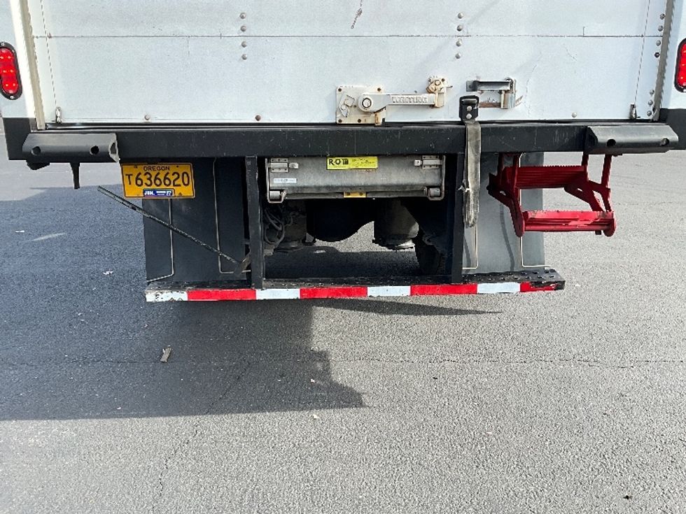 Medium Duty Box Truck-Light and Medium Duty Trucks-International-2020-MV607-Portland-OR-126,609\n\t\tmiles-$ 46,500 - Image 26
