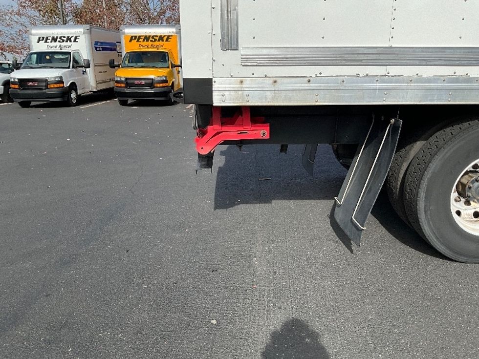 Medium Duty Box Truck-Light and Medium Duty Trucks-International-2020-MV607-Portland-OR-126,609\n\t\tmiles-$ 46,500 - Image 27