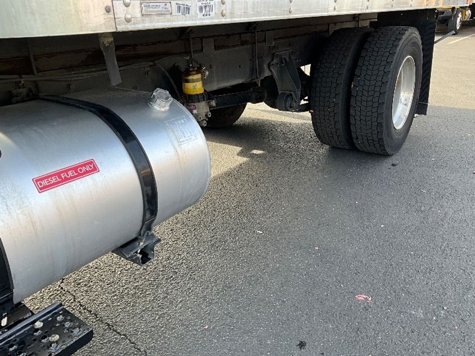Medium Duty Box Truck-Light and Medium Duty Trucks-International-2020-MV607-Portland-OR-126,609\n\t\tmiles-$ 46,500 - Image 5