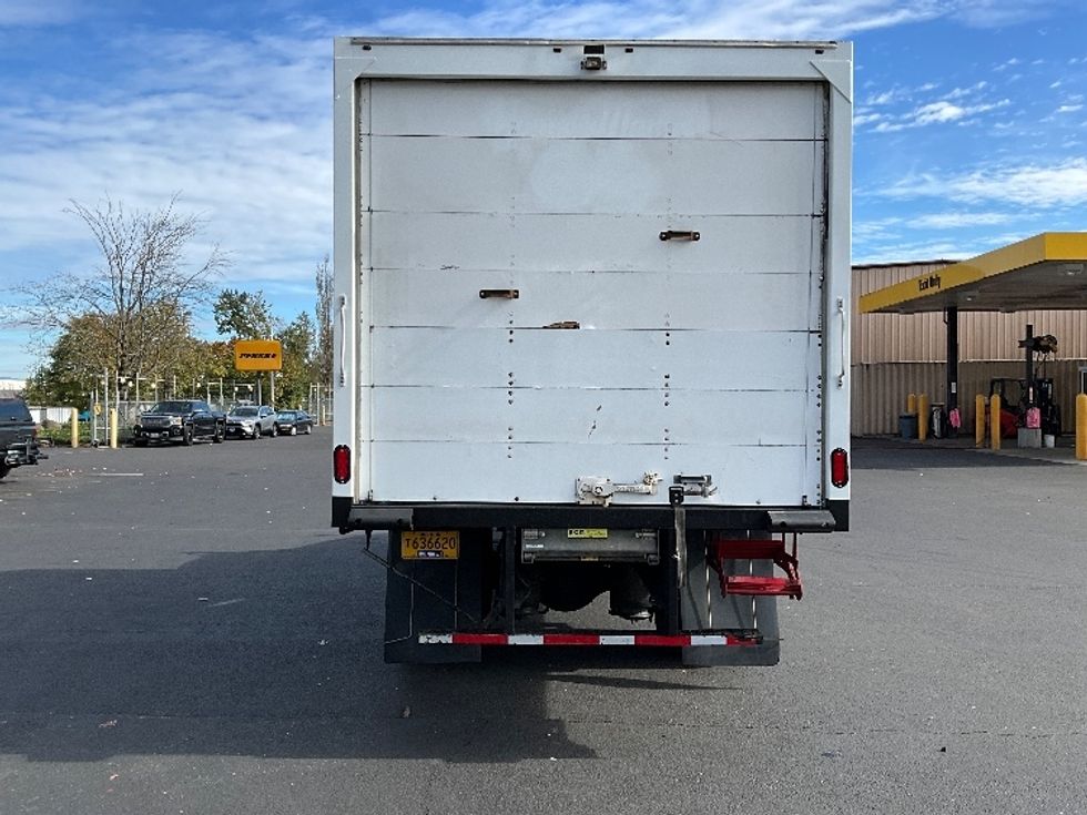 Medium Duty Box Truck-Light and Medium Duty Trucks-International-2020-MV607-Portland-OR-126,609\n\t\tmiles-$ 46,500 - Image 7