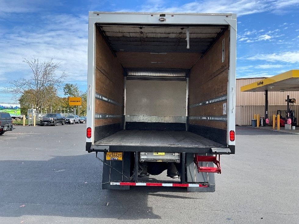 Medium Duty Box Truck-Light and Medium Duty Trucks-International-2020-MV607-Portland-OR-126,609\n\t\tmiles-$ 46,500 - Image 8