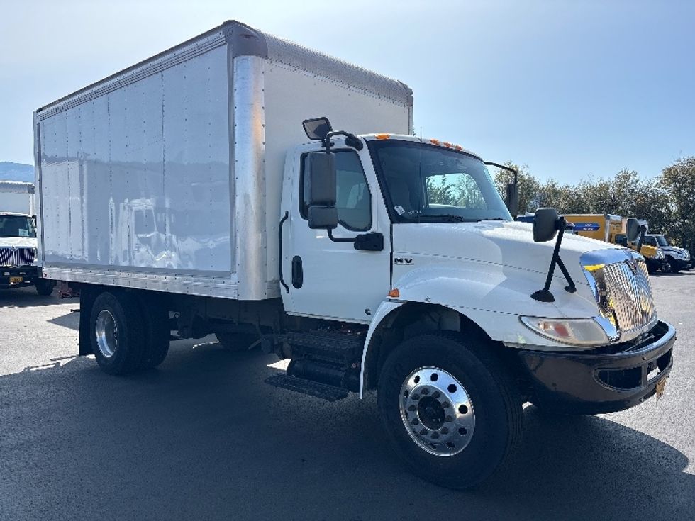 Medium Duty Box Truck-Light and Medium Duty Trucks-International-2020-MV607-Portland-OR-129,896\n\t\tmiles-$ 48,500 - Image 1