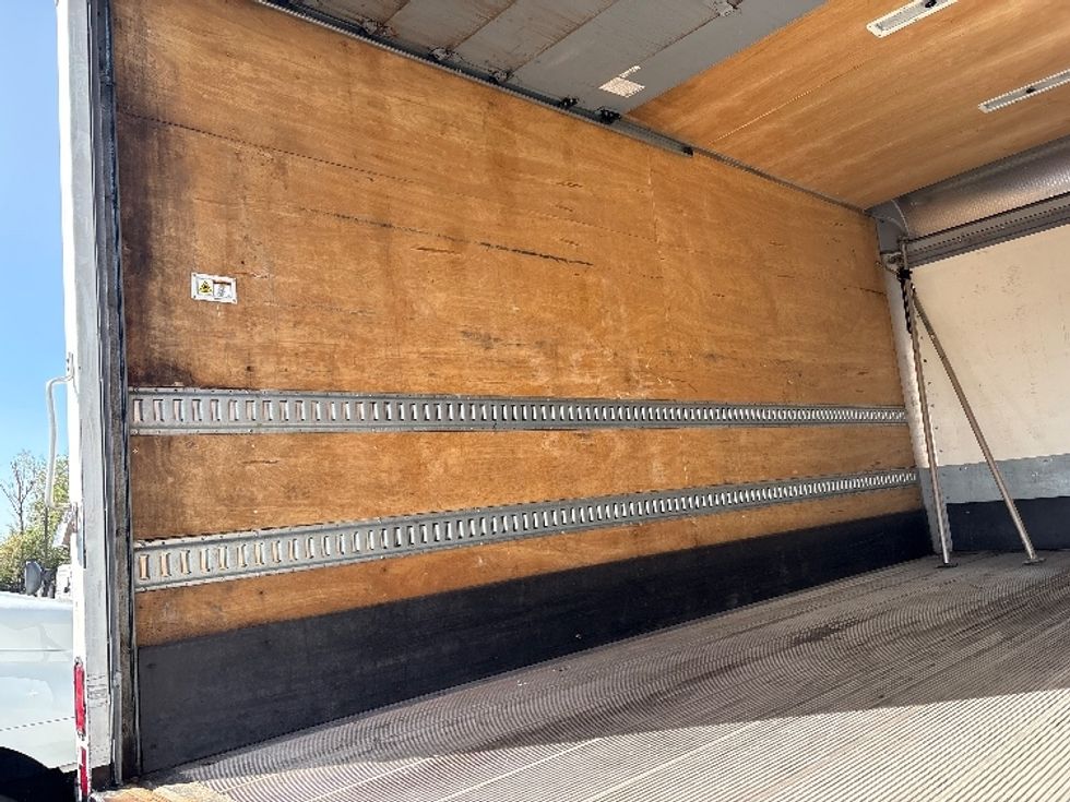Medium Duty Box Truck-Light and Medium Duty Trucks-International-2020-MV607-Portland-OR-129,896\n\t\tmiles-$ 48,500 - Image 11