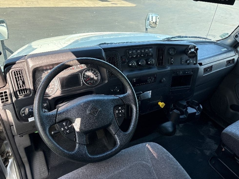 Medium Duty Box Truck-Light and Medium Duty Trucks-International-2020-MV607-Portland-OR-129,896\n\t\tmiles-$ 48,500 - Image 18