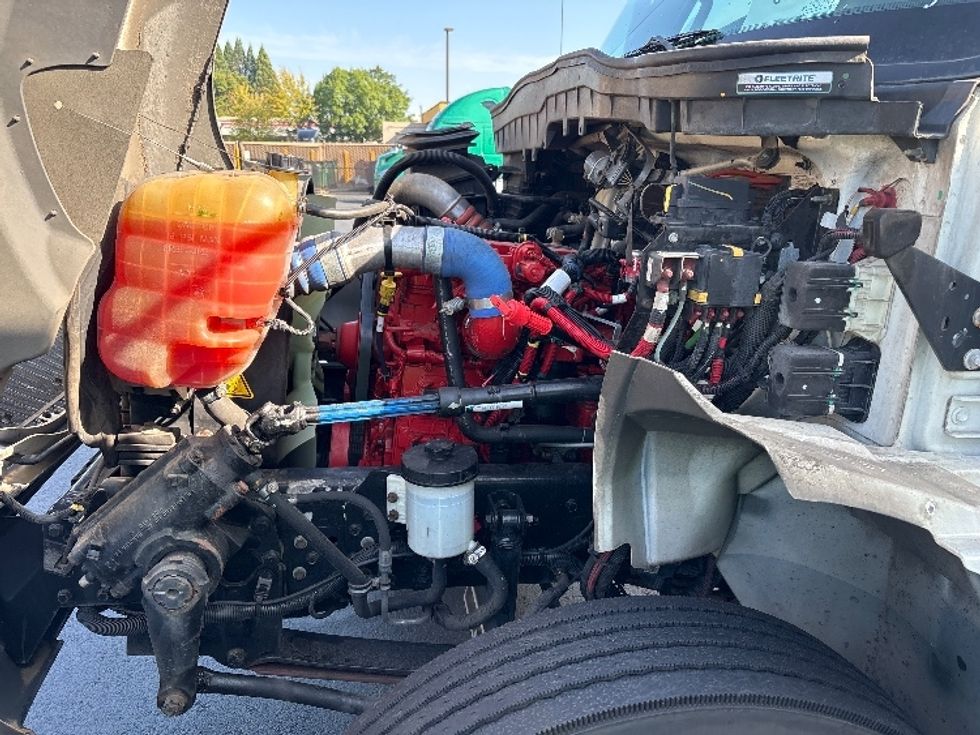 Medium Duty Box Truck-Light and Medium Duty Trucks-International-2020-MV607-Portland-OR-129,896\n\t\tmiles-$ 48,500 - Image 24