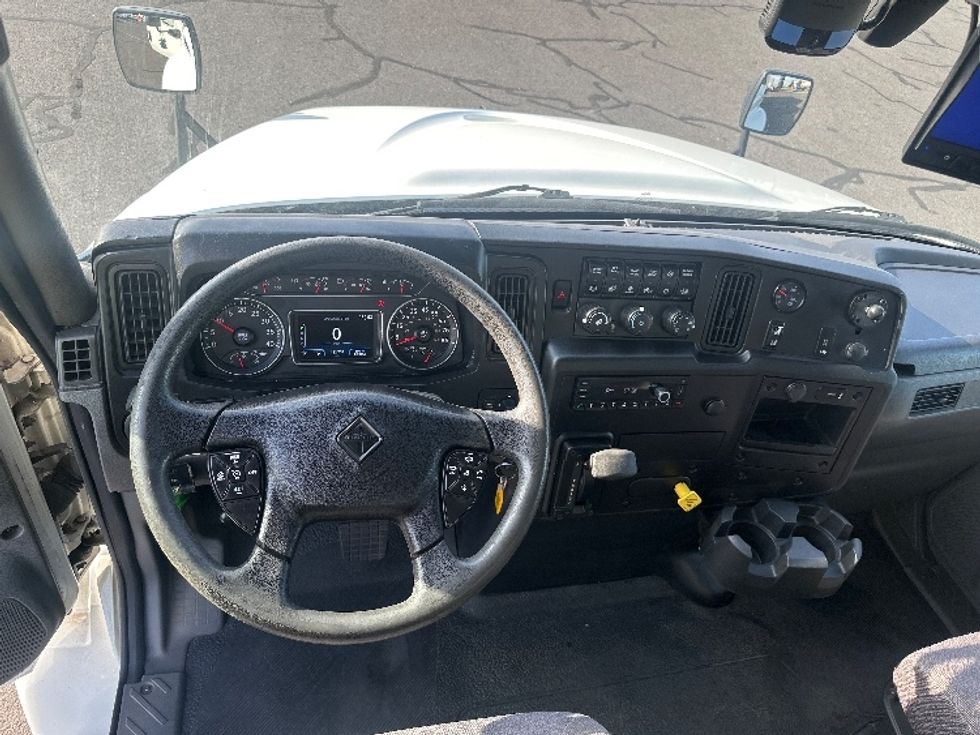 Medium Duty Box Truck-Light and Medium Duty Trucks-International-2020-MV607-Portland-OR-132,753\n\t\tmiles-$ 46,000 - Image 18