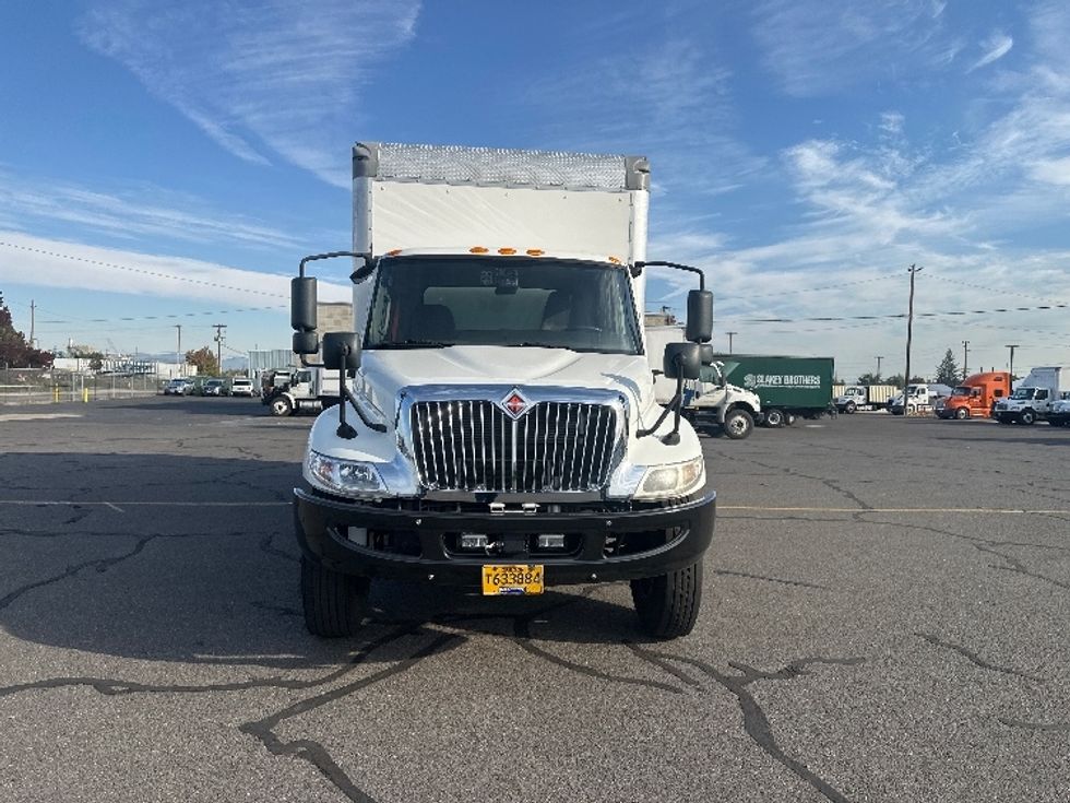 Medium Duty Box Truck-Light and Medium Duty Trucks-International-2020-MV607-Portland-OR-132,753\n\t\tmiles-$ 46,000 - Image 2