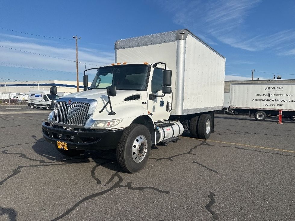 Medium Duty Box Truck-Light and Medium Duty Trucks-International-2020-MV607-Portland-OR-132,753\n\t\tmiles-$ 46,000 - Image 3