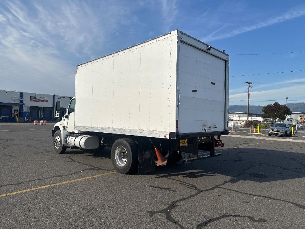 Medium Duty Box Truck-Light and Medium Duty Trucks-International-2020-MV607-Portland-OR-132,753\n\t\tmiles-$ 46,000 - Image 6