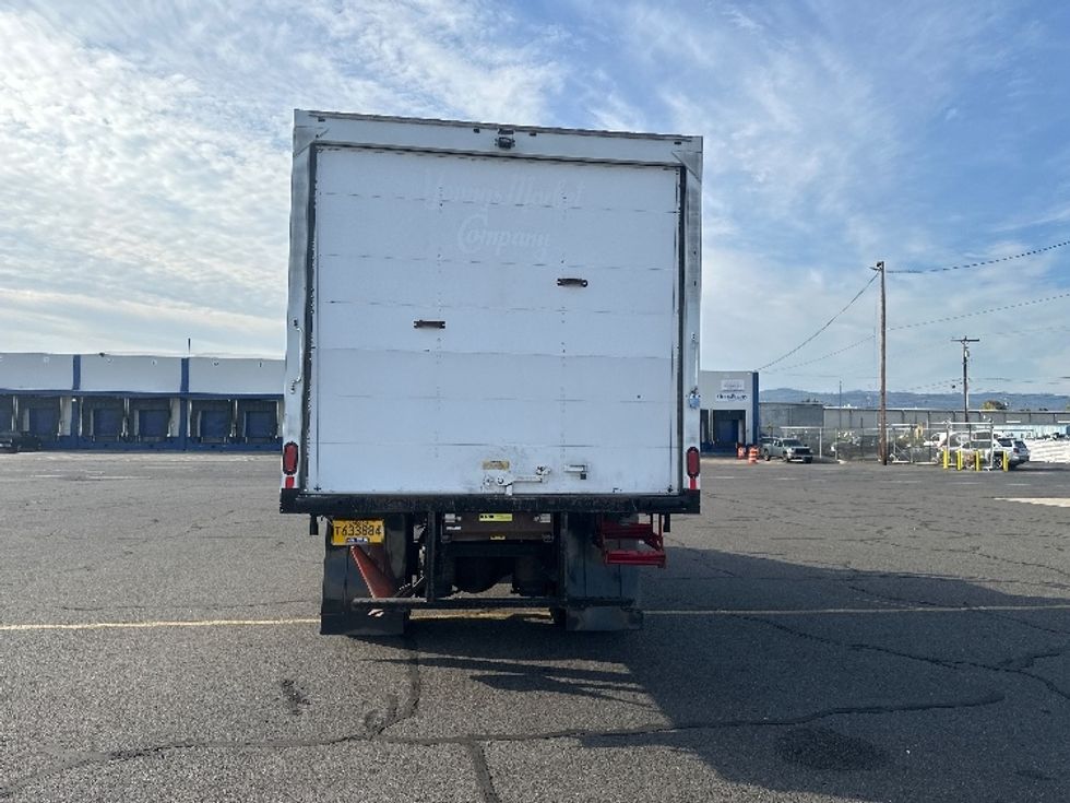 Medium Duty Box Truck-Light and Medium Duty Trucks-International-2020-MV607-Portland-OR-132,753\n\t\tmiles-$ 46,000 - Image 7