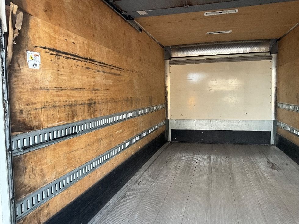 Medium Duty Box Truck-Light and Medium Duty Trucks-International-2020-MV607-Portland-OR-142,945\n\t\tmiles-$ 44,750 - Image 11