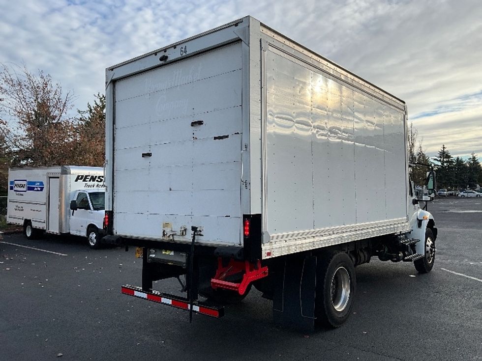 Medium Duty Box Truck-Light and Medium Duty Trucks-International-2020-MV607-Portland-OR-142,945\n\t\tmiles-$ 44,750 - Image 13