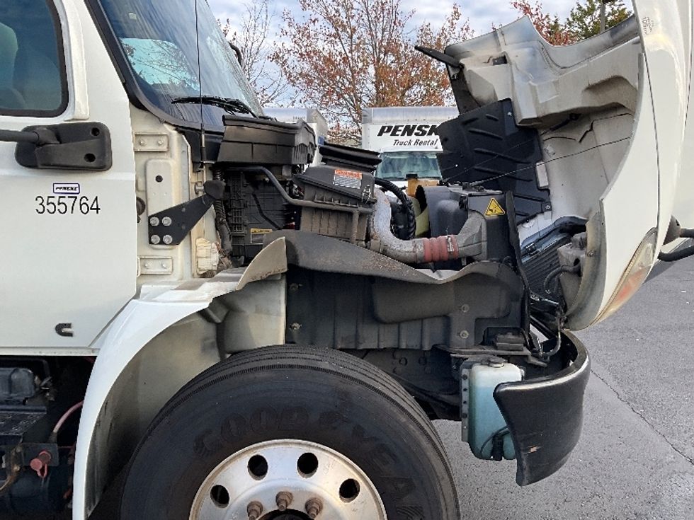 Medium Duty Box Truck-Light and Medium Duty Trucks-International-2020-MV607-Portland-OR-142,945\n\t\tmiles-$ 44,750 - Image 23