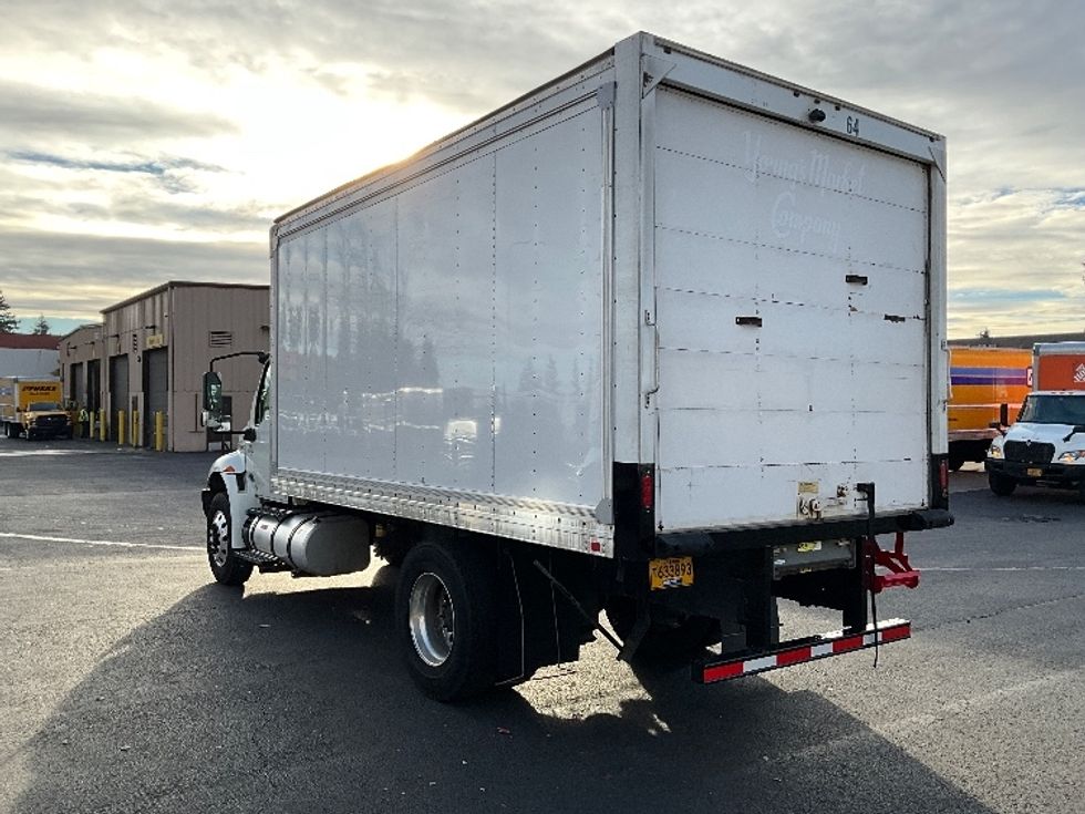 Medium Duty Box Truck-Light and Medium Duty Trucks-International-2020-MV607-Portland-OR-142,945\n\t\tmiles-$ 44,750 - Image 6