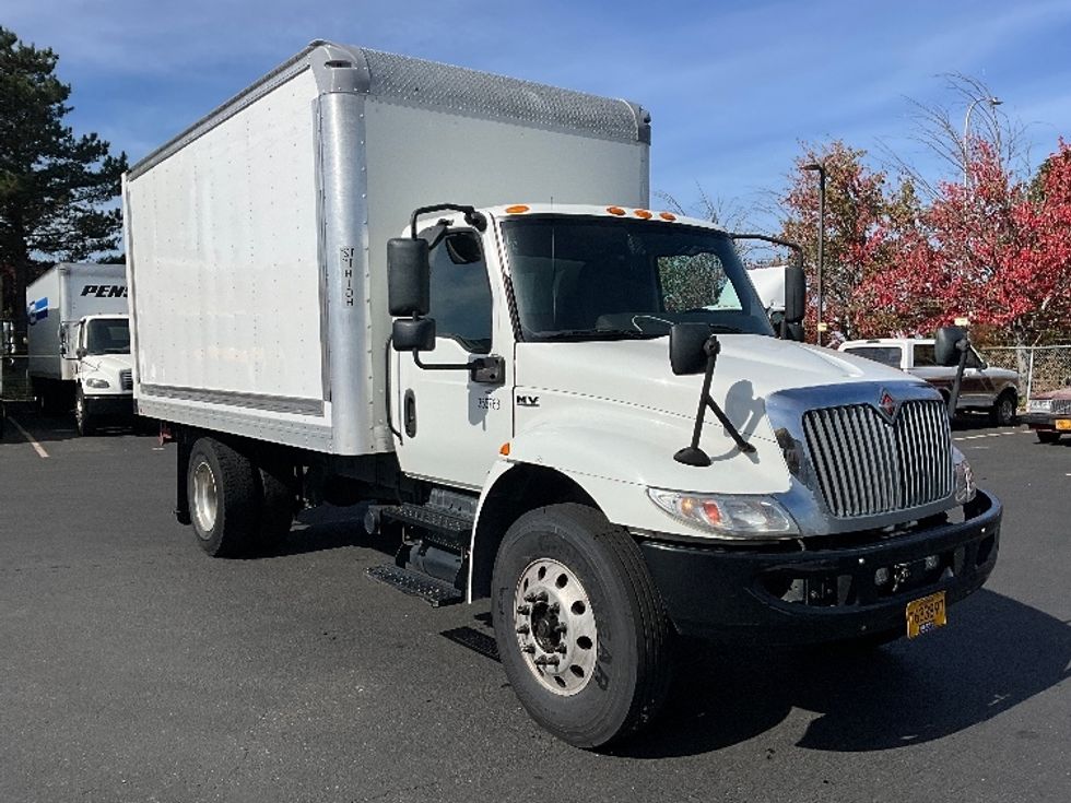 Medium Duty Box Truck-Light and Medium Duty Trucks-International-2020-MV607-Portland-OR-145,285\n\t\tmiles-$ 44,500 - Image 1