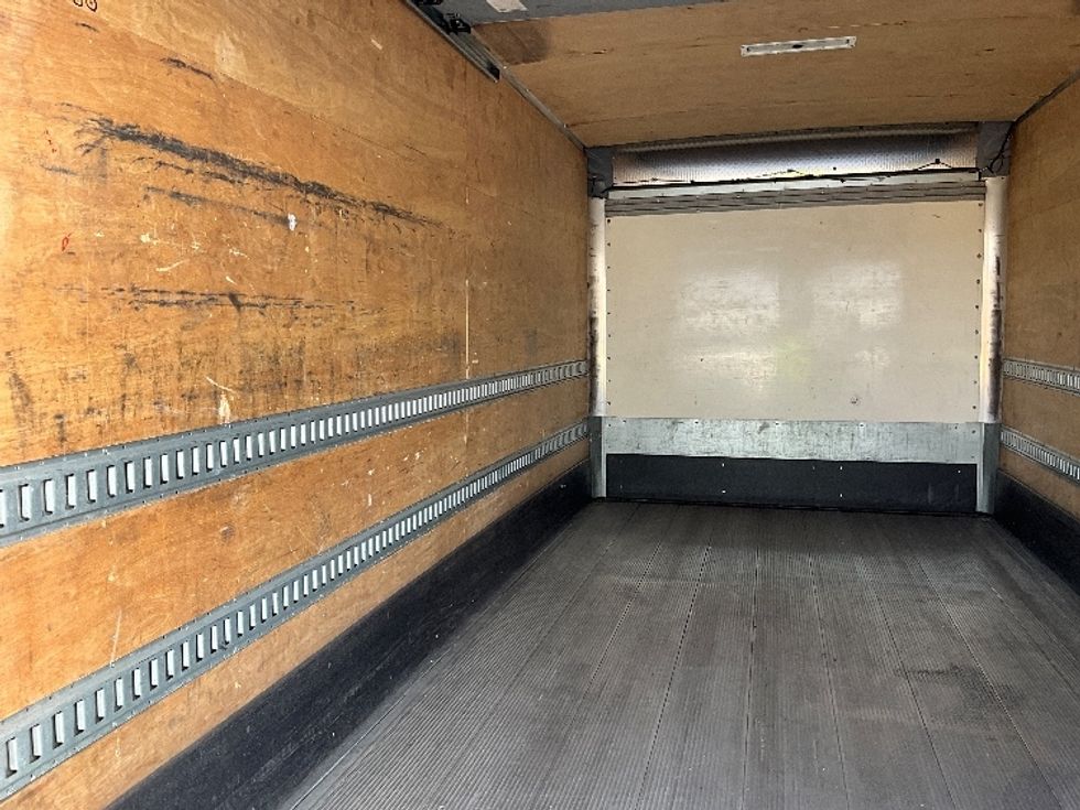 Medium Duty Box Truck-Light and Medium Duty Trucks-International-2020-MV607-Portland-OR-145,285\n\t\tmiles-$ 44,500 - Image 11