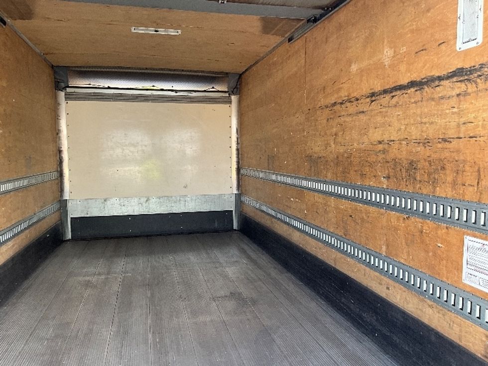 Medium Duty Box Truck-Light and Medium Duty Trucks-International-2020-MV607-Portland-OR-145,285\n\t\tmiles-$ 44,500 - Image 12