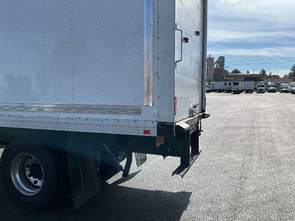 Medium Duty Box Truck-Light and Medium Duty Trucks-International-2020-MV607-Portland-OR-145,285\n\t\tmiles-$ 44,500 - Image 29