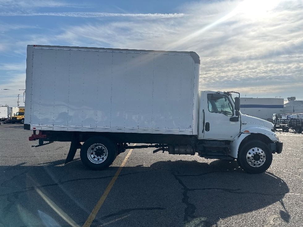Medium Duty Box Truck-Light and Medium Duty Trucks-International-2020-MV607-Portland-OR-148,491\n\t\tmiles-$ 45,500 - Image 11