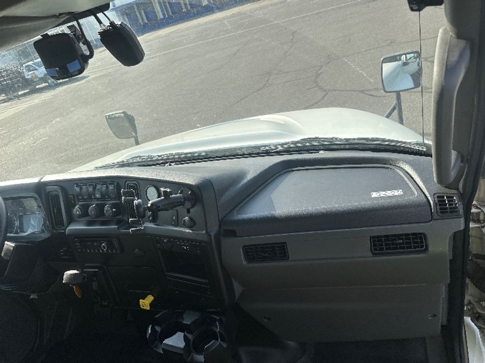 Medium Duty Box Truck-Light and Medium Duty Trucks-International-2020-MV607-Portland-OR-148,491\n\t\tmiles-$ 45,500 - Image 17