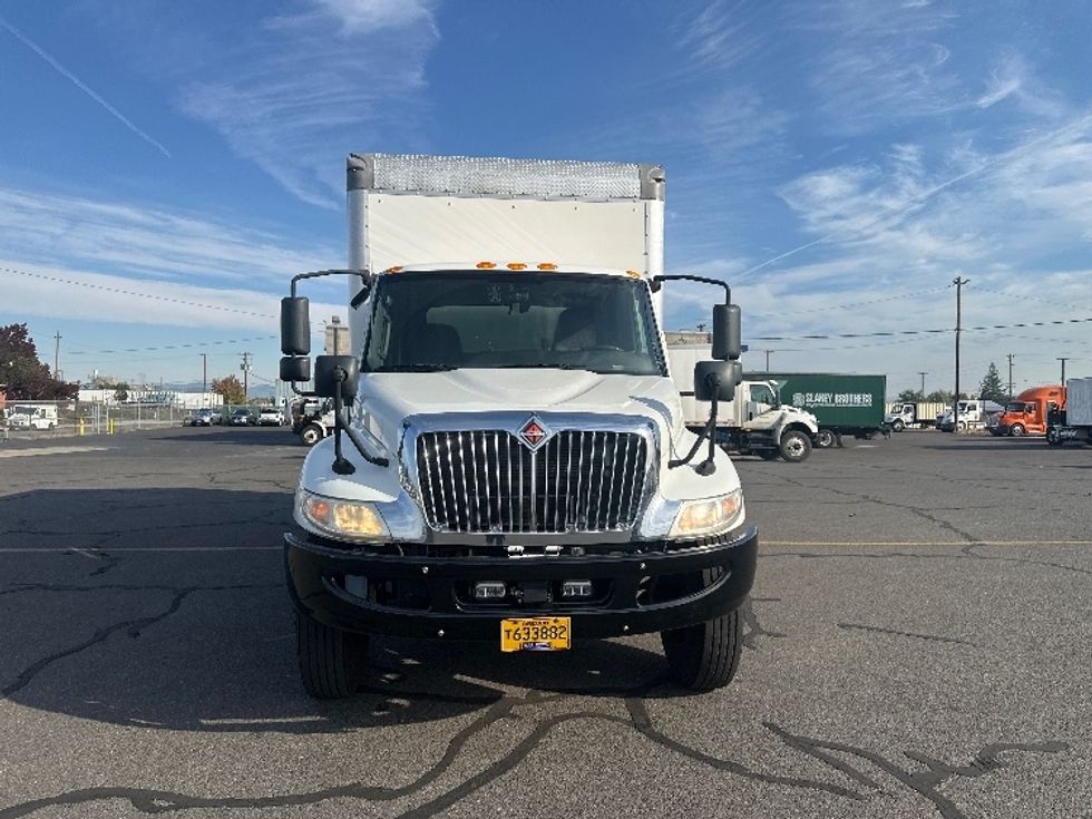 Medium Duty Box Truck-Light and Medium Duty Trucks-International-2020-MV607-Portland-OR-148,491\n\t\tmiles-$ 45,500 - Image 2