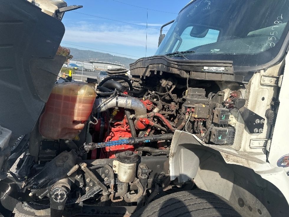Medium Duty Box Truck-Light and Medium Duty Trucks-International-2020-MV607-Portland-OR-148,491\n\t\tmiles-$ 45,500 - Image 20